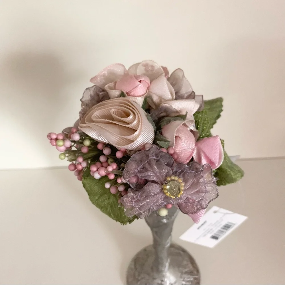 Beautiful beaded flower decor silver vase